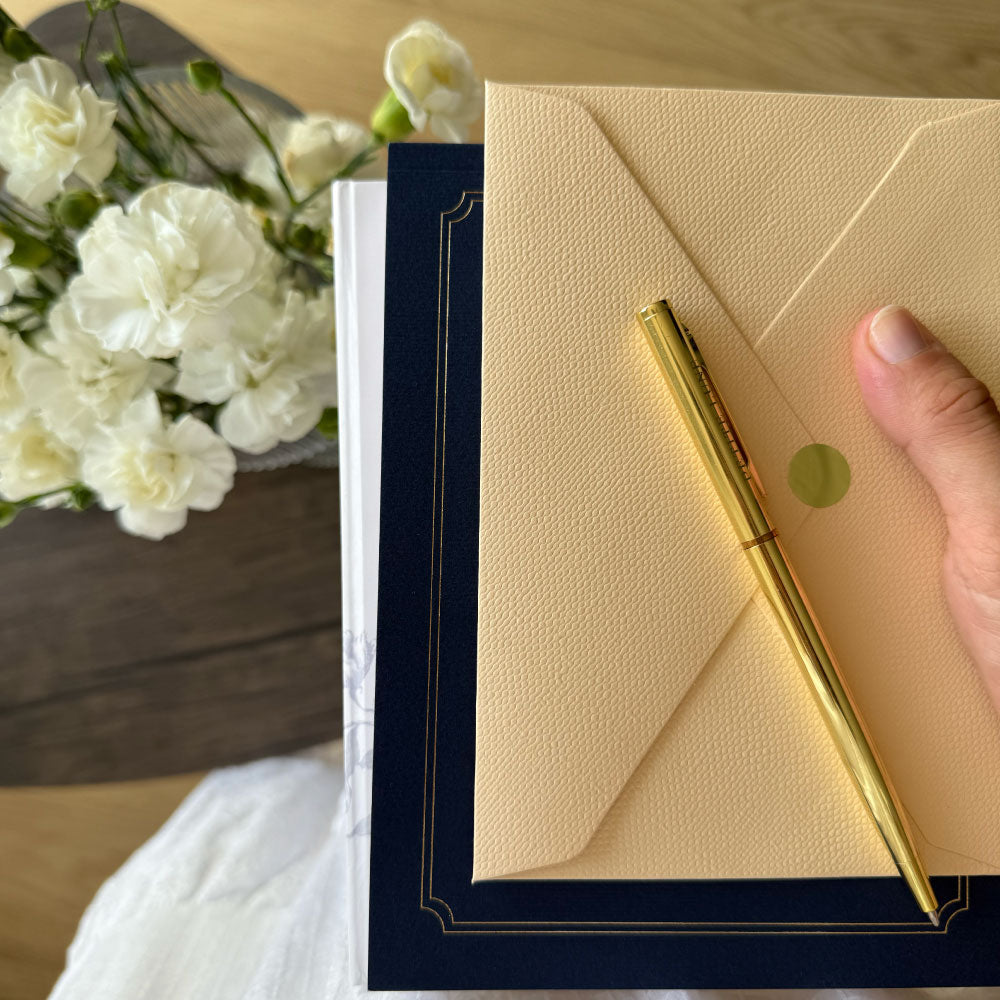 Permanecer – Notas y hojas para cartas